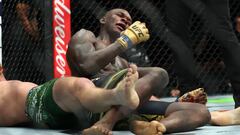 Adesanya se pierde en la historia
