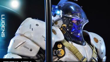 Kojima vende la espectacular estatua de su mascota Ludens por 2000$