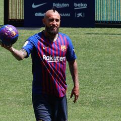 ¿Dónde calza Vidal en el equipo de Messi?