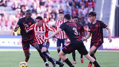 Chivas empata con uno menos amistoso frente a Xolos de Tijuana
