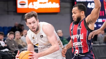 Nowell jugó con el Baskonia.