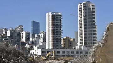 Beirut (Lebanon), 16/08/2020.- A view of the damaged buildings at the devastated harbor area following a huge explosion rocked the city in Beirut, Lebanon, 16 August 2020. According to Lebanese Health Ministry at least 179 people were killed, and more tha