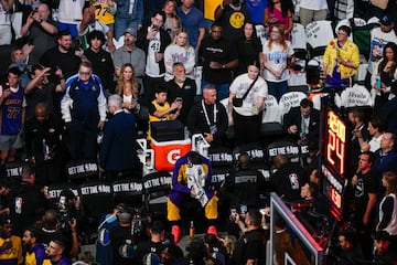 Luka Doncic rompe en llanto en su regreso a Dallas ya como jugador de Lakers.