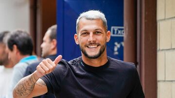 Stoichkov en la llegada al primer entrenamiento