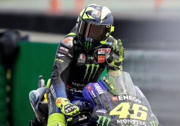 Valentino Rossi tras finalizar la carrera. 