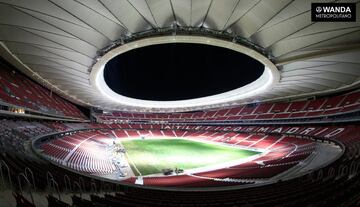 Así luce el Wanda Metropolitano con el césped colocado