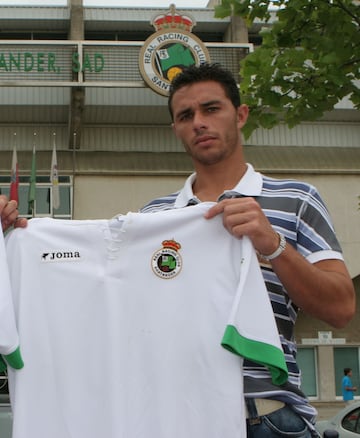 Jugó con el Racing de Santander la temporada 06/07