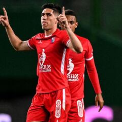 Fran Navarro hace historia y mira a los grandes de Portugal