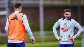 Yeremy Pino, otra baja para De la Fuente