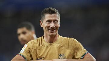 Robert Lewandowski celebra su segundo gol frente a la Real Sociedad