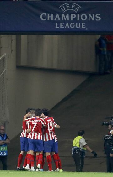 El bello gol de Héctor Herrera, en imágenes
