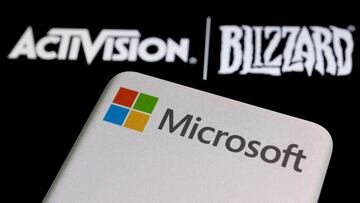 FILE PHOTO: FILE PHOTO: Microsoft logo is seen on a smartphone placed on displayed Activision Blizzard logo in this illustration taken January 18, 2022. REUTERS/Dado Ruvic/Illustration//File Photo/File Photo