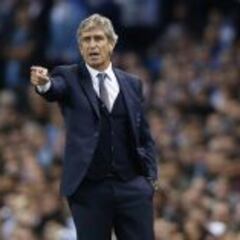 Pellegrini destaca el aporte de Agüero: "Está 100 por ciento"