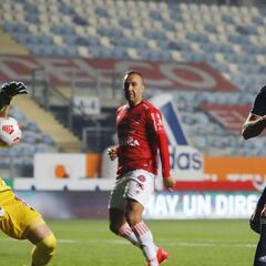 "Bronca impresionante": Joaquín Larrivey se desahoga en la U