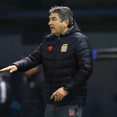 Otro DT se va en el fútbol chileno: estuvo dos meses y partió sin lograr un triunfo