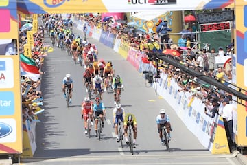 La tercera etapa del Tour Colombia volvió a arrancar de la ciudad de Paipa en donde después del llamado de Sebastián Molano, más gente se acercó a alentar a los ciclistas. Esta vez el recorrido de 177.7 kilómetros fue a Tunja, Ventaquemada, se devolvió por Duitama y llegó a Sogamoso, la tierra del gran Fabio Parra.