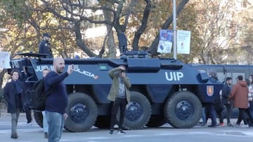 El tanque de la Policía Nacional para el River - Boca en Madrid