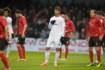 Jug¨® con el Real Madrid la temporada 2013-14.
