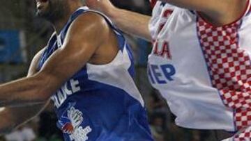 <strong>IMBATIDA.</strong> La Francia de Tony Parker sufrió ante Croacia pero se ha convertido en líder de su grupo.