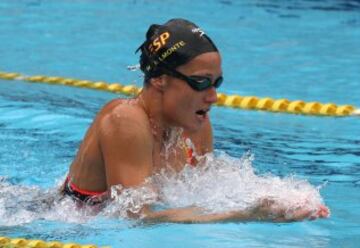 Mireia Belmonte consigue pasar a la lucha por la medalla en los 400 m.