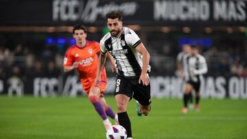 Luis Muñoz, ante el Albacete Balompié.