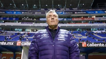 Domenec Torrent head coach of San Luis during the 2nd round match between Puebla and Atletico San Luis as part of the Liga BBVA MX, Torneo Clausura 2025 at Cuauhtemoc Stadium on January 17, 2025 in Puebla, Mexico.