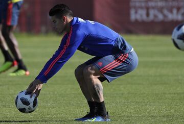 James Rodríguez uno de los protagonistas en la práctica, el '10' se ve bien, corriendo y listo para enfrentar a Japón 