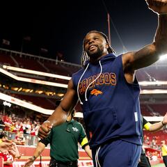 Dre Greenlaw suspended without pay for chasing and threatening a referee