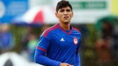 Alan Pulido podr&iacute;a ver acci&oacute;n este martes en la Champion League.