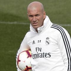 El Real Madrid tiene 22 días para sacar a 12 jugadores