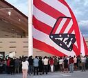Ojo al fallido izado de bandera en el Wanda... ¡El escudo al revés!