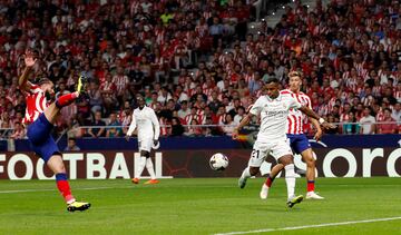 0-1. Rodrygo marca el primer gol.