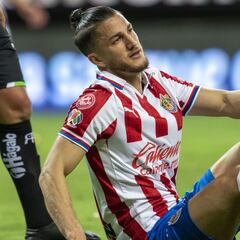 Se acabó el torneo para Hiram Mier, defensa central de Chivas