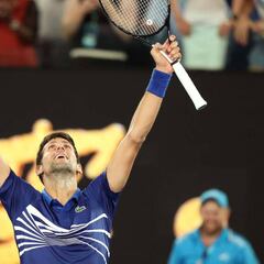 Djokovic no falla en el inicio de su persecución de récords