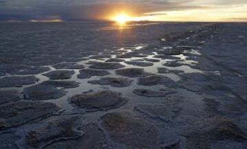 En Bolivia, vista del Lago de Sal de Uyuni.