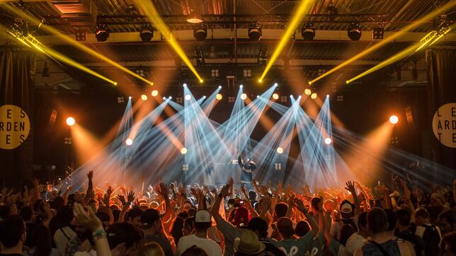 La guerra de la OCU contra los festivales de música: ¿cómo te afecta? 3 Merca2.es Denuncias de abusos en festivales: las prácticas más controversiales según la OCU