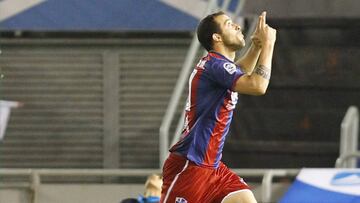 Urko Vera deja el Huesca y vuelve a jugar en el Mirandés