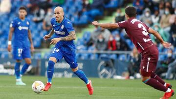 Sandro en una acción del partido que le enfrentó a la Real Sociedad.