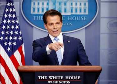 Un padre compró acciones de Microsoft en 1992 para su hijo, aunque se olvidó de ellas: tres décadas después no puede creer lo que ha ocurrido