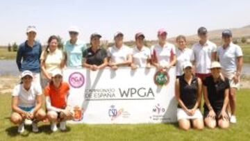 Las participantes del Campeonato WPGA de Espa&ntilde;a de Golf; Mar&iacute;a Palacios, la primera l&iacute;der, es la quinta por la derecha. 