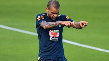 Dani Alves, con la selecci&oacute;n brasile&ntilde;a. 