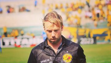 Juan Cortés: “He recibido llamadas pero mi cabeza está en Platense”