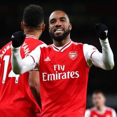 Lacazette saldría si el Arsenal no se mete en Champions