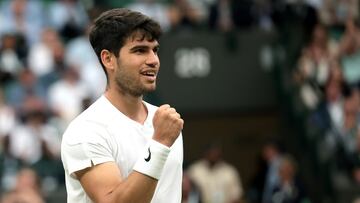After defeating the American Tommy Paul, Alcaraz made history by matching another record at age 21, involving Nadal, Djokovic, Borg, and Agassi.