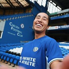 Oficial: Mayra Ramírez llega al Chelsea por una cifra récord
