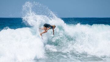 Caroline Marks y Filipe Toledo ganan en El Salvador