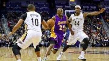 Kobe Bryant ante los New Orleans Pelicans.