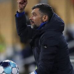 Sérgio Conceição se aferra a la cláusula de rescisión de Díaz