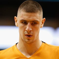 Ucrania sí contará con sus NBA, Len y Mykhailiuk, ante España