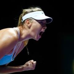 Halep y Sharapova vencen en su debut en el Masters femenino